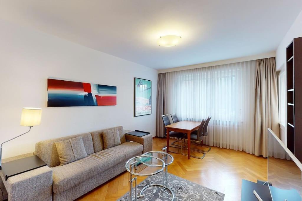 Executive 1 Bedroom Flat, City Center 苏黎世 外观 照片